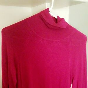 Fuchsia turtle neck